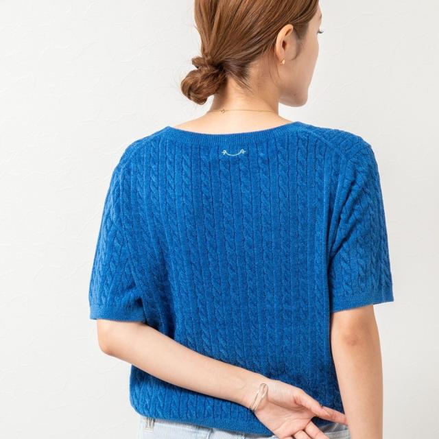 リエミラー（Rie Miller）/《手洗い可能》《アンサンブル対応》モールヤーンミニケーブルプルオーバーニット