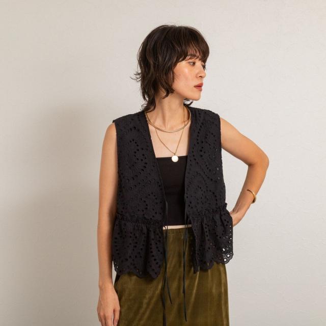 マクウェル（MAQWEL）/【MAQWEL/マクウェル】《セットアップ対応》ウォッシャブルエンブロイダリーレースベスト