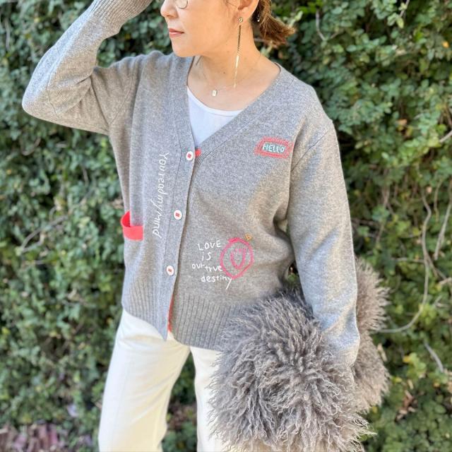 リエミラー（Rie Miller）/《手洗い可能》ハンド刺繍Vネックカーディガン