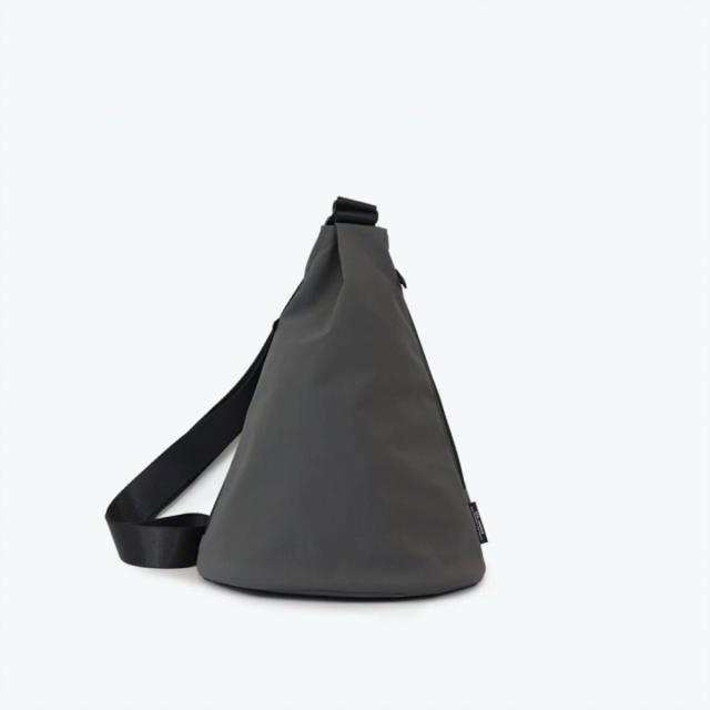 フレディ＆グロスター（FREDY&GLOSTER）/【Un coeur/アンクール】Triangle Shoulder トライアングル型ショルダー