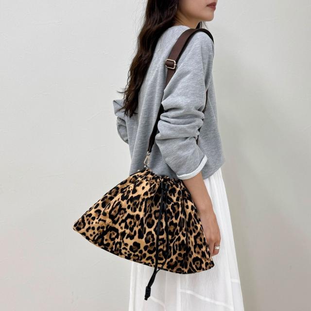 SAINT LAURENT PARIS サン ローラン パリ YSL イブサンローラン サック