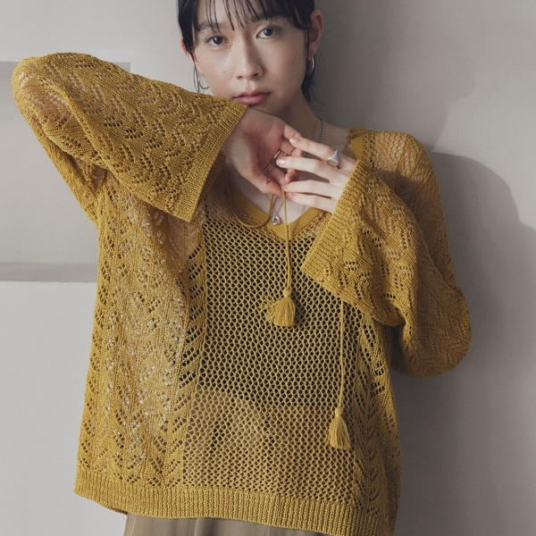 ドゥ アルシーヴ（Doux archives）/透かし編みキーネックニットプルオーバー