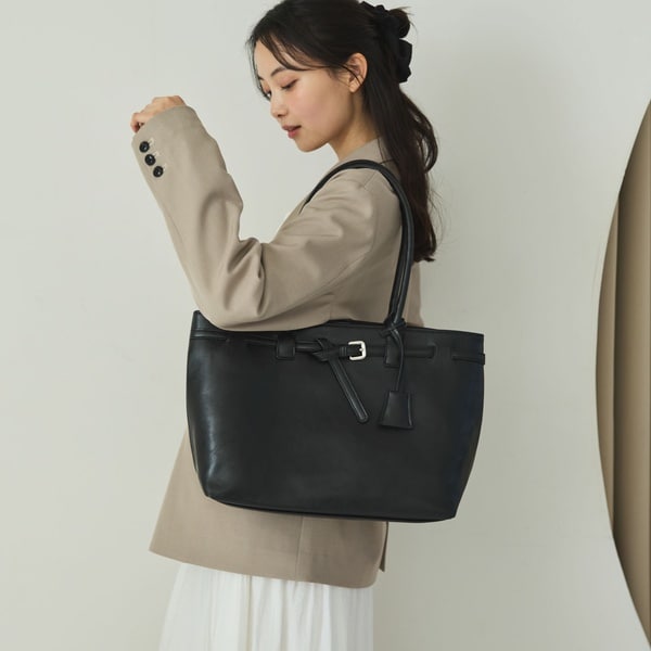 アルシーヴ（archives）/ベルトディティールラージバッグ