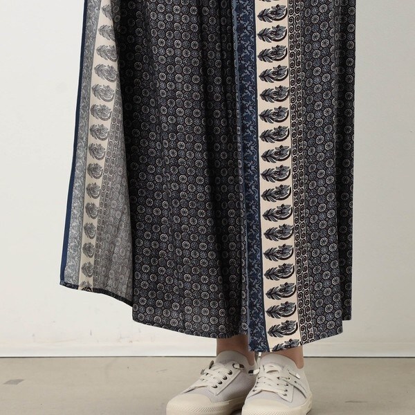 ニコルホワイト（NICOLE WHITE）/【WALDO】パネル柄プリントパンツの