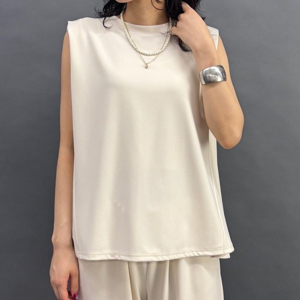 ニコルホワイト（NICOLE WHITE）/スリーブレスブラウスの通販はau PAY