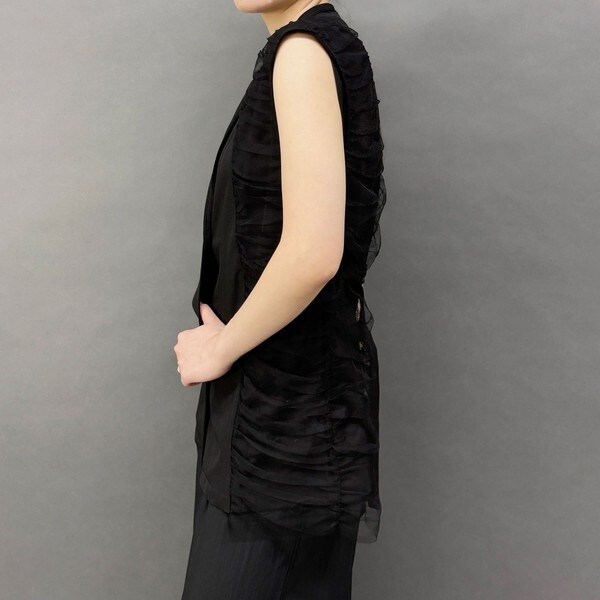 ニコルホワイト（NICOLE WHITE）/キャザー切り替えジレ_15