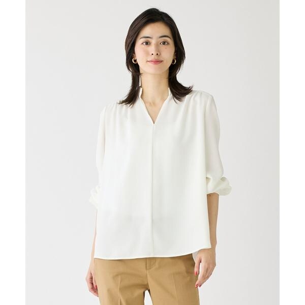イッツインターナショナル（I．T．’S． international）/バックサテンスタンドカラーブラウス