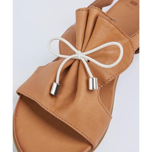 イッツインターナショナル（I．T．’S． international）/KIRA99レザーサンダル《BARI（バリ）》
