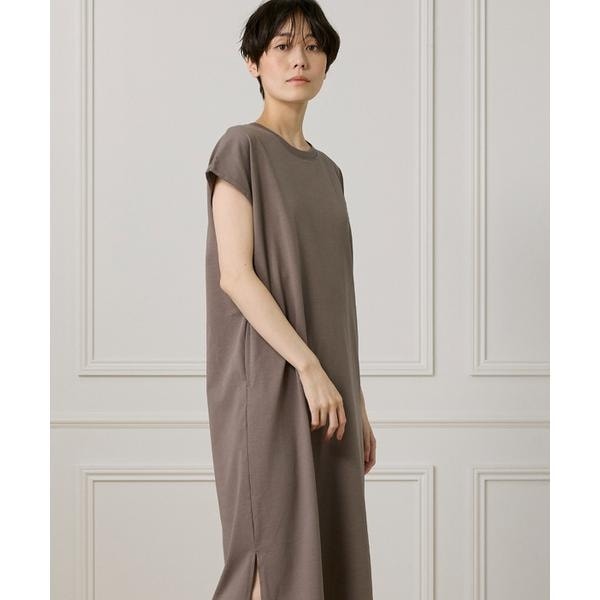 イッツインターナショナル（I．T．’S． international）/サイドスリットワンピース