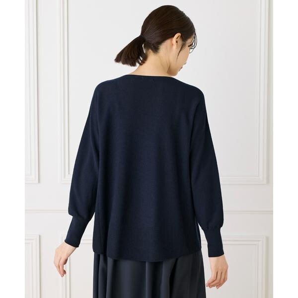 イッツインターナショナル（I．T．’S． international）/AラインVネックプルオーバー《Cuoo》