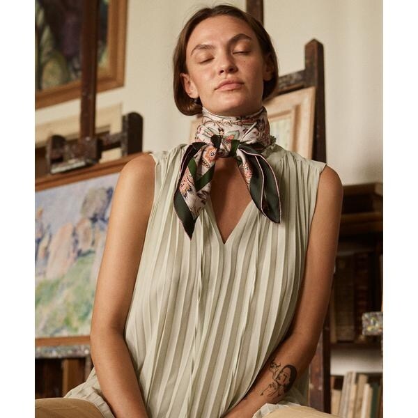 イネド（INED）/《SUPERIOR CLOSET》Classical Flower Wave Scarf《Tapis