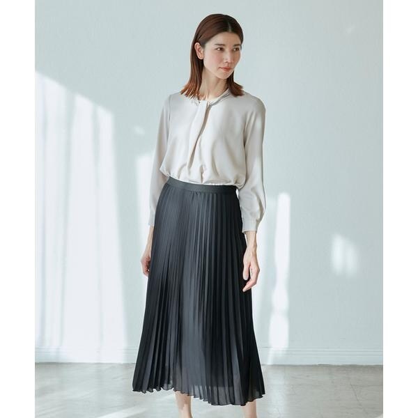 イネド（INED）/《プラスサイズ》 ボウタイ風ブラウス【INED】