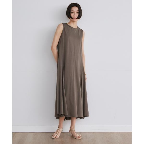 イネド（INED）/《大きいサイズ》ノースリーブフレアワンピース