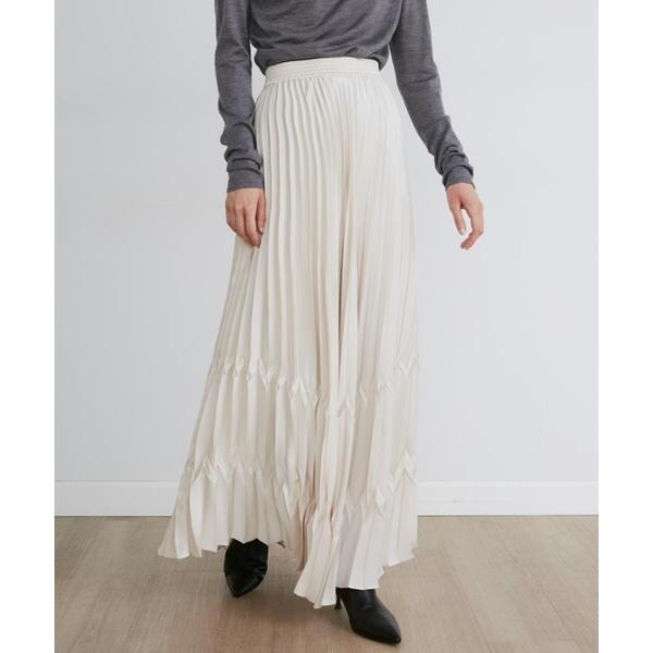 イネド（INED）/サテンプリーツスカート《la veille by SUPERIOR CLOSET》