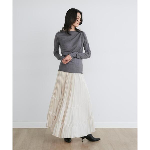 イネド（INED）/サテンプリーツスカート《la veille by SUPERIOR CLOSET》