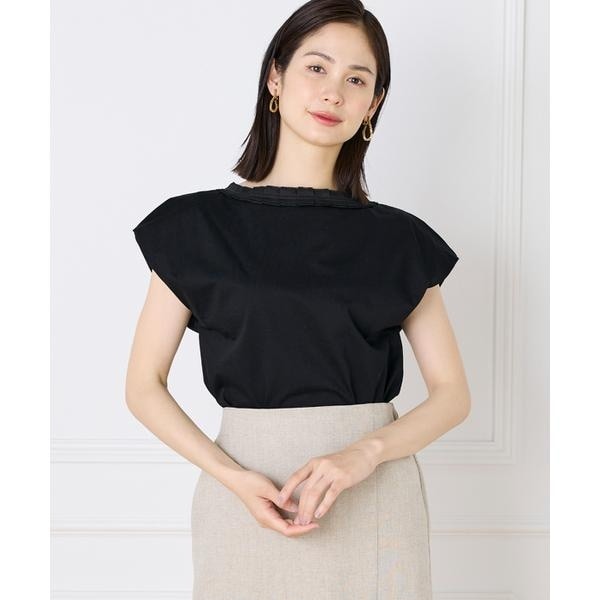 イネド（INED）/《大きいサイズ》タックフリルカットソー