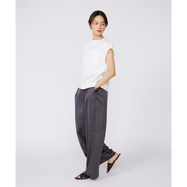 イネド（INED）/《大きいサイズ》タックフリルカットソー