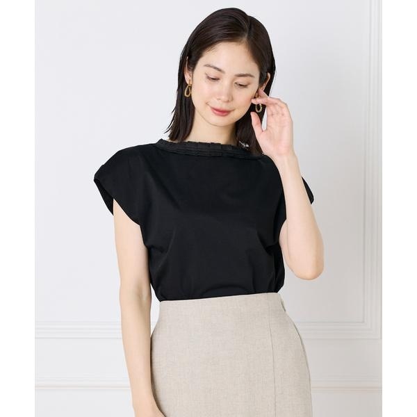 イネド（INED）/《大きいサイズ》タックフリルカットソー