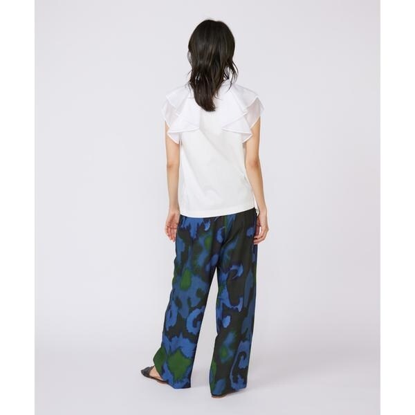 イネド（INED）/《大きいサイズ》ラッフルカラードッキングプルオーバー