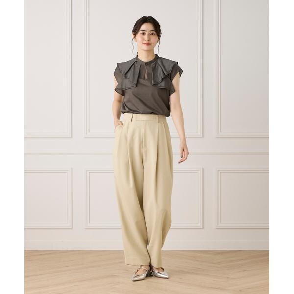 イネド（INED）/《大きいサイズ》ラッフルカラードッキングプルオーバー