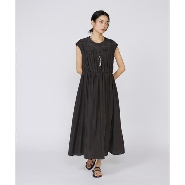 イネド（INED）/《大きいサイズ》タックワンピース