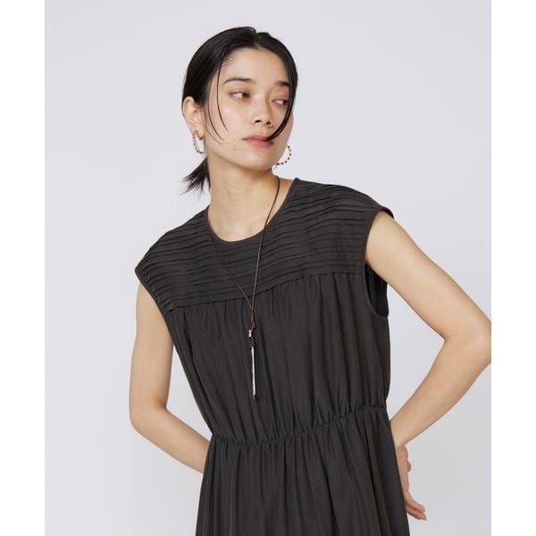 イネド（INED）/《大きいサイズ》タックワンピース