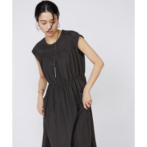 イネド（INED）/《大きいサイズ》タックワンピース