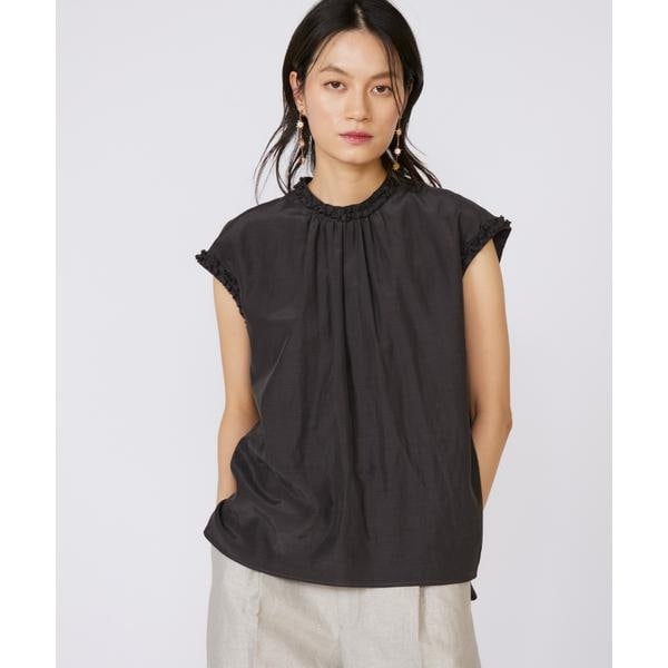 イネド（INED）/《大きいサイズ》タックフリルブラウス