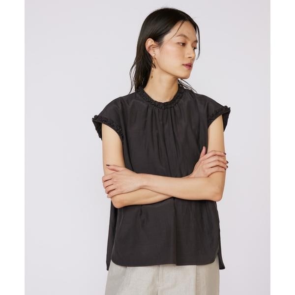 イネド（INED）/《大きいサイズ》タックフリルブラウス