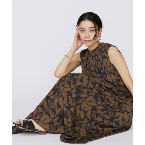 イネド（INED）/《大きいサイズ》ノースリーブプリントワンピース