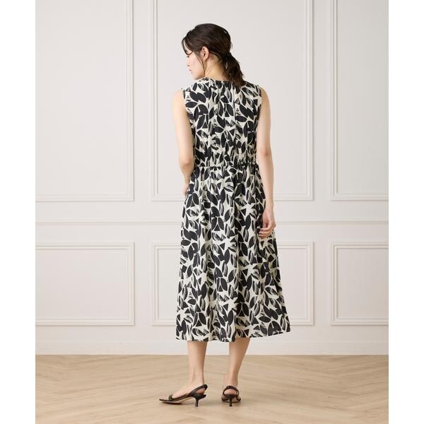 イネド（INED）/《大きいサイズ》ノースリーブプリントワンピース