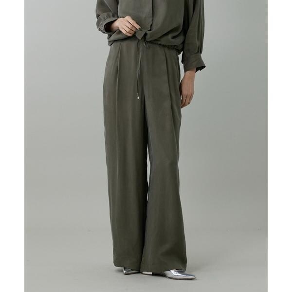 イネド（INED）/《大きいサイズ》キュプラフィブリルストレートパンツ