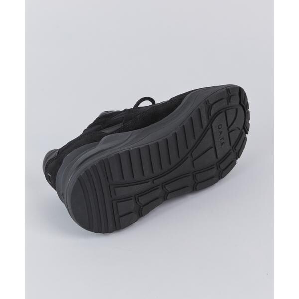 イネド（INED）/FG SHINY BLACKスニーカー《D．A．T．E．》