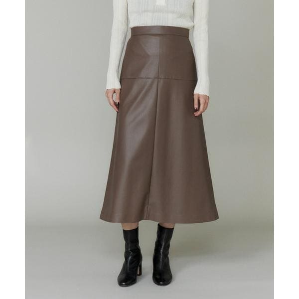 イネド（INED）/《大きいサイズ》フェイクレザートラペーズスカート
