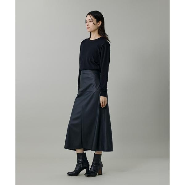 イネド（INED）/《大きいサイズ》フェイクレザートラペーズスカート
