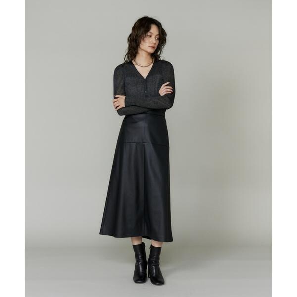 イネド（INED）/《大きいサイズ》フェイクレザートラペーズスカート