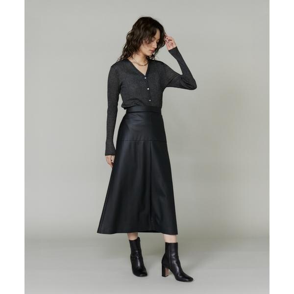 イネド（INED）/《大きいサイズ》フェイクレザートラペーズスカート