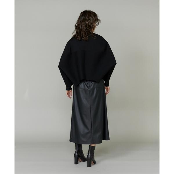 イネド（INED）/《大きいサイズ》フェイクレザートラペーズスカート