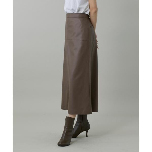 イネド（INED）/《大きいサイズ》フェイクレザートラペーズスカート