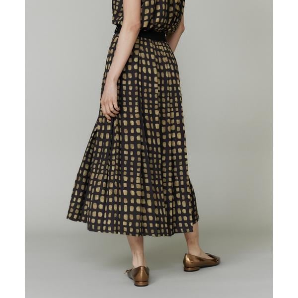 イネド（INED）/《大きいサイズ》デフォルメチェックプリントスカート