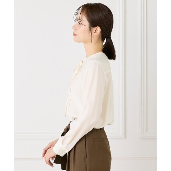イネド（INED）/《大きいサイズ》ピンタックボウタイブラウス