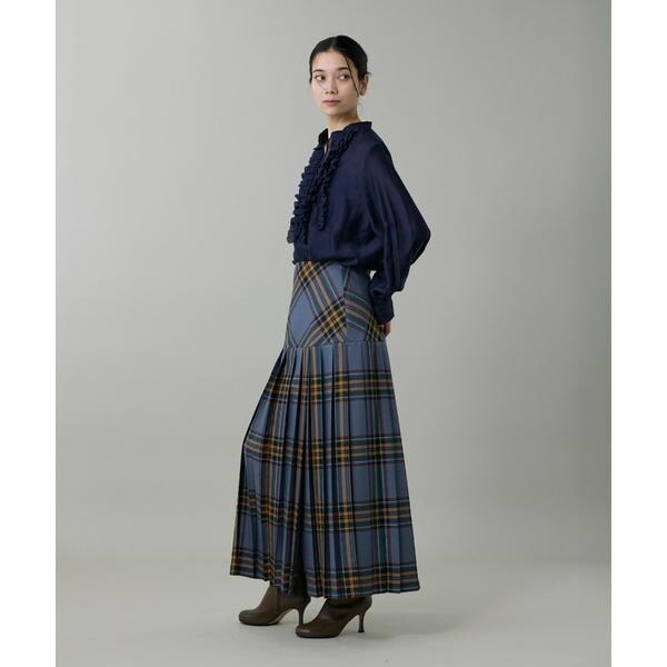 イネド（INED）/《大きいサイズ》ラッフルブラウス