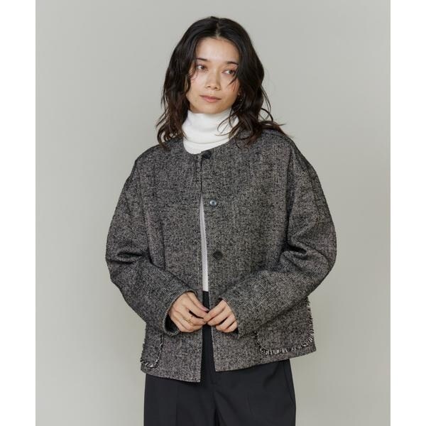イネド（INED）/《大きいサイズ》ヘリンボーン柄ノーカラーショートコート