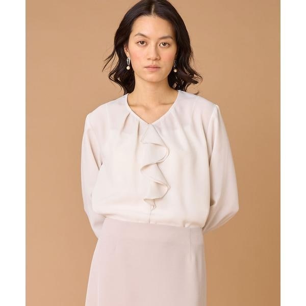 イネド（INED）/《大きいサイズ》ラッフルブラウス