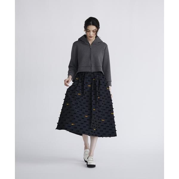 マーリエ ル カセット（Maglie le cassetto）/《大きいサイズ》サイドフリルパーカー