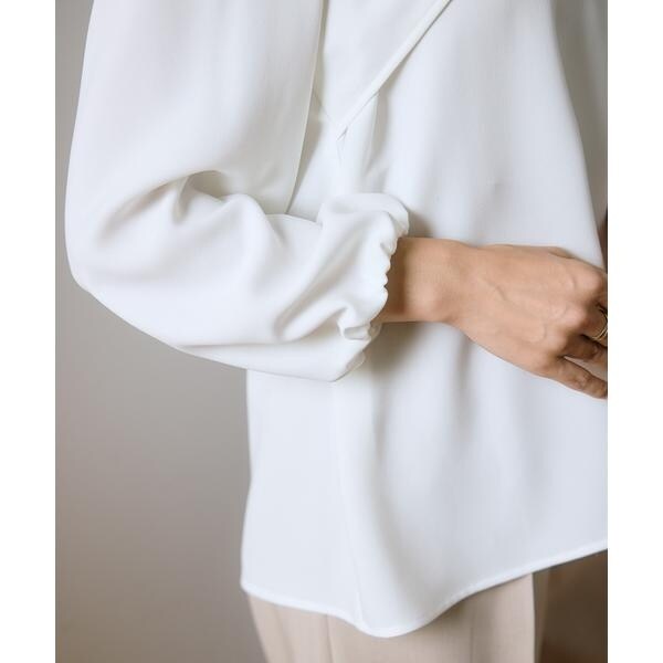 マーリエ ル カセット（Maglie le cassetto）/《M Maglie le cassetto×吉田理紗》華やかドレープブラウス