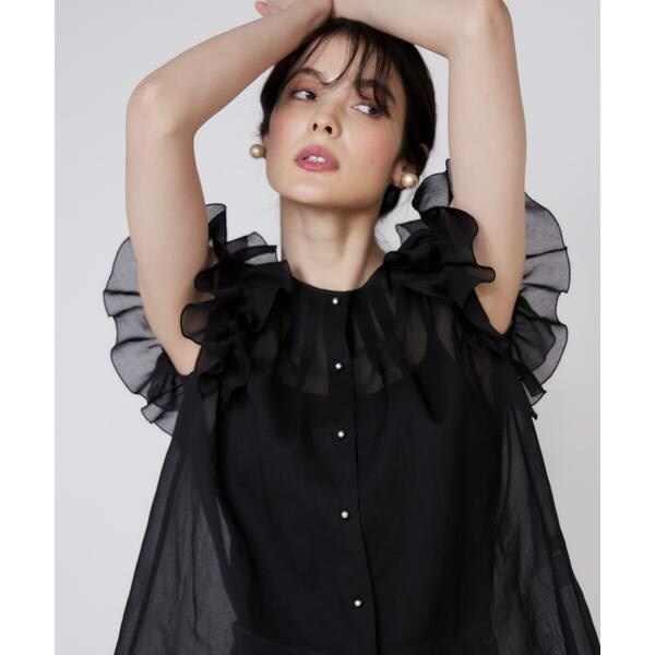 マーリエ ル カセット（Maglie le cassetto）/《大きいサイズ》シアーフリルブラウス