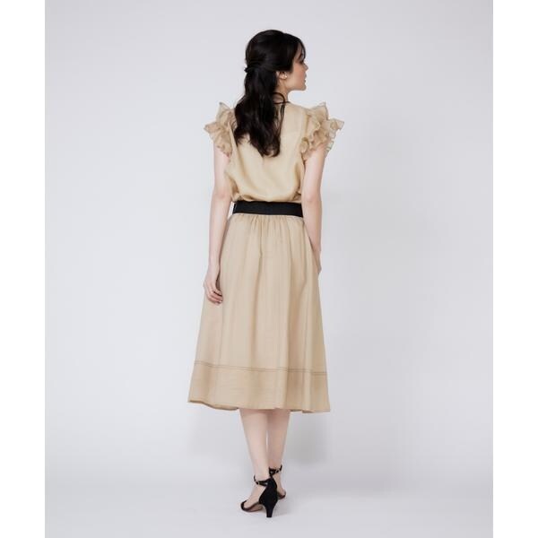 マーリエ ル カセット（Maglie le cassetto）/《大きいサイズ》シアーフリルブラウス