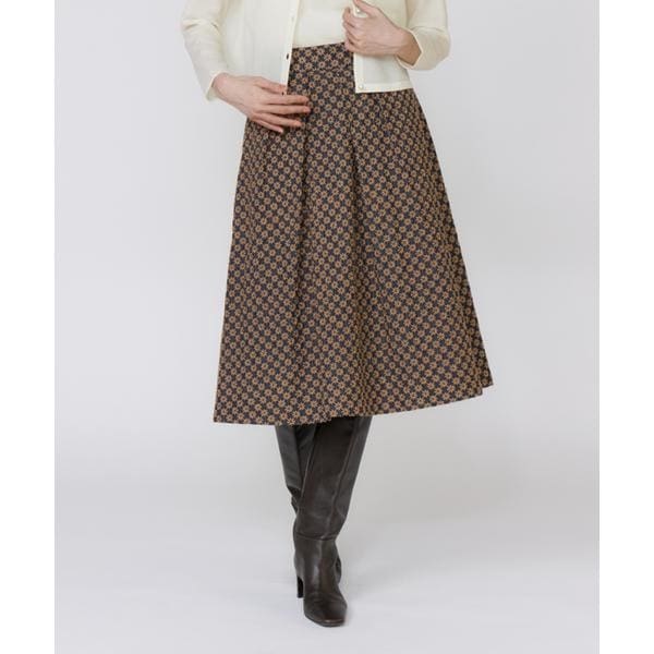 マーリエ ル カセット（Maglie le cassetto）/《M Maglie le cassetto》フラワー刺繍デニムスカート