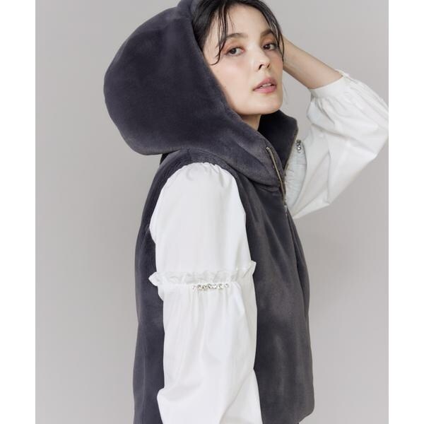 マーリエ ル カセット（Maglie le cassetto）/《大きいサイズ》ふわふわファーフーディジレ《M Maglie le cassetto》